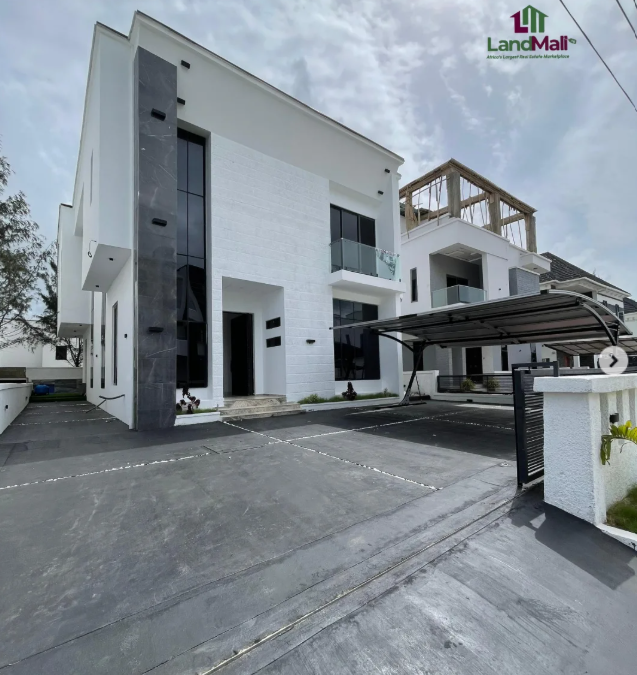 Luxurious 5-Bedroom Detached Duplex with Pool in Lekky County Homes, Ikota, Lekki – Your Dream Home Awaits!